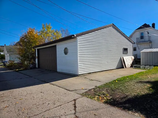 $230,000 | 1346 Lenz Court, Sheboygan, WI 53083