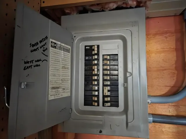 $230,000 | 1346 Lenz Court, Sheboygan, WI 53083