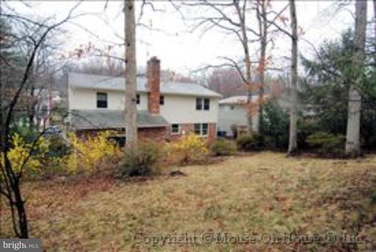 9211 Friars Road Bethesda, MD 20817 - Photo 28 of 30 Exterior (Rear)