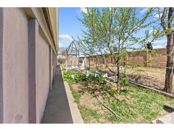 $299,000 | 1220 MacKay Court, Dacono, CO 80514