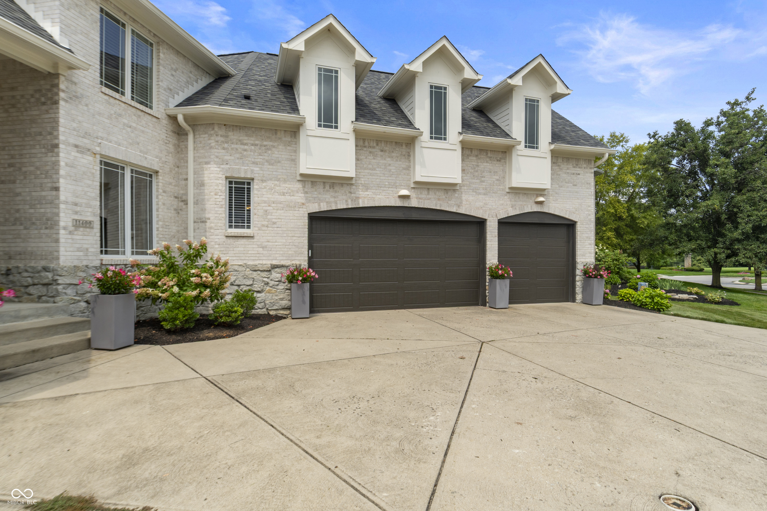 11400 Hawthorn Ridge Fishers, IN 46037 - Photo 9 of 80 Gallery Image 9