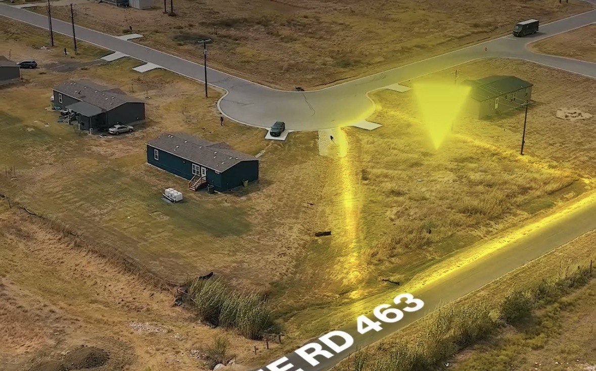 256 Castellana Way Elgin, TX 78621 - Photo 3 of 5 a view of beach and bathroom