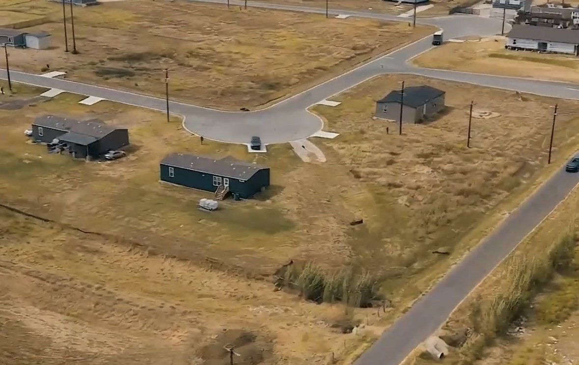 256 Castellana Way Elgin, TX 78621 - Photo 5 of 5