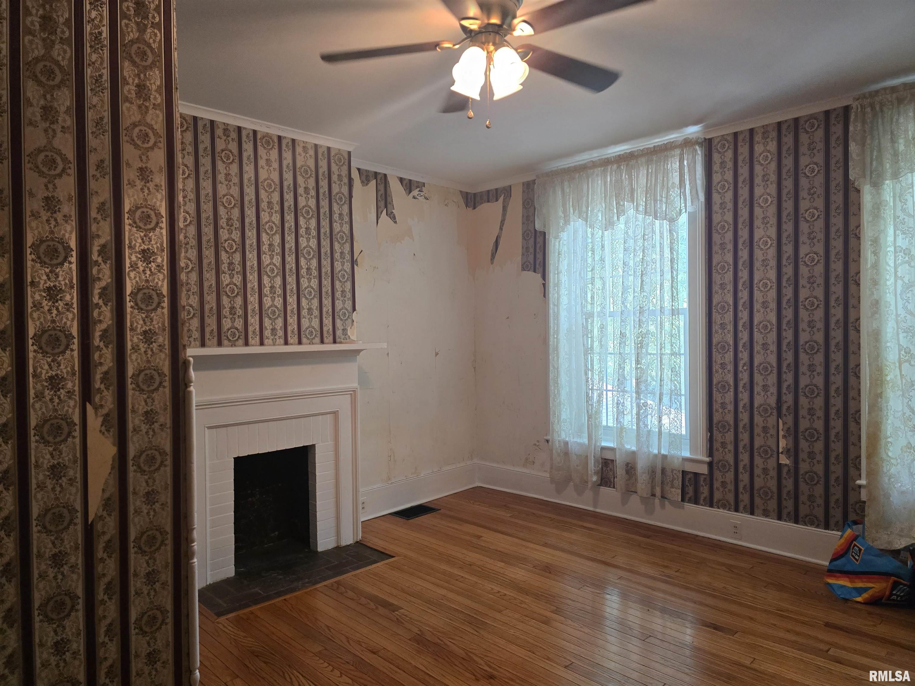 239 West Chestnut Street Canton, IL 61520 - Photo 69 of 83