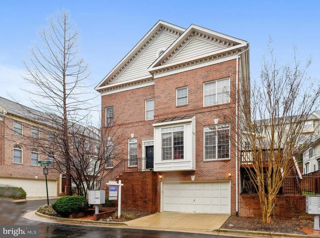 $685,000 | 4631 Kemp Court, Alexandria, VA 22311