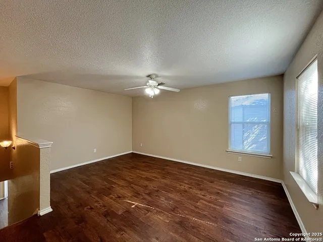 $1,695 | 329 Agency Oaks, San Antonio, TX 78249