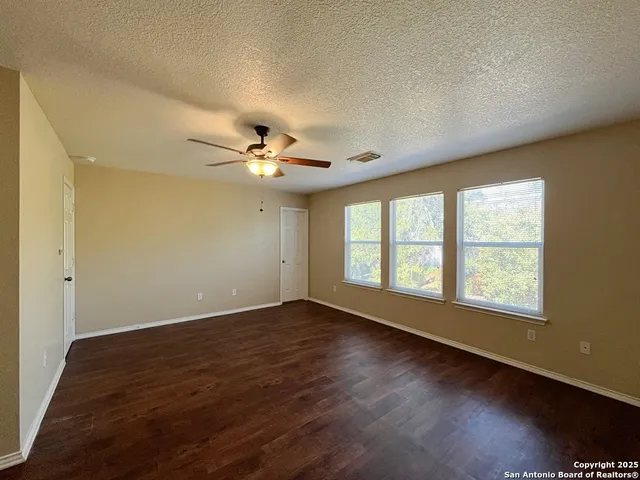 $1,695 | 329 Agency Oaks, San Antonio, TX 78249
