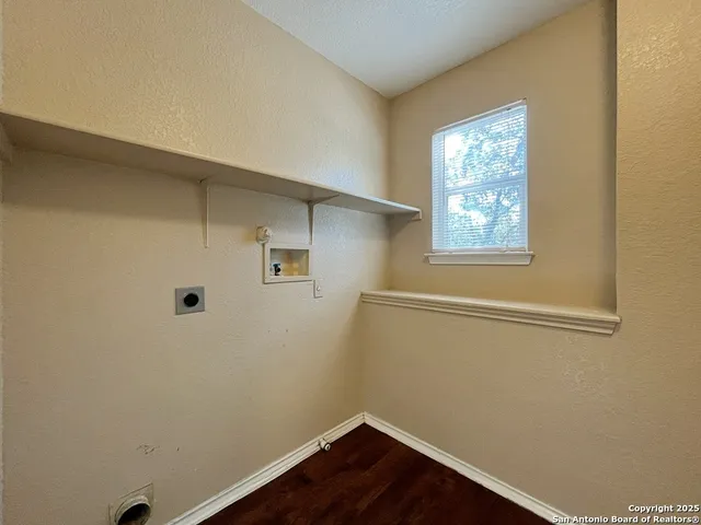 $1,695 | 329 Agency Oaks, San Antonio, TX 78249