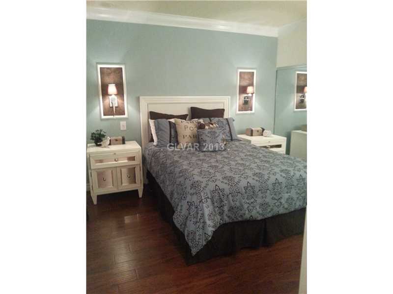 270 East Flamingo Road, Unit 130 Las Vegas, NV 89169 - Photo 8 of 11 Bedroom.