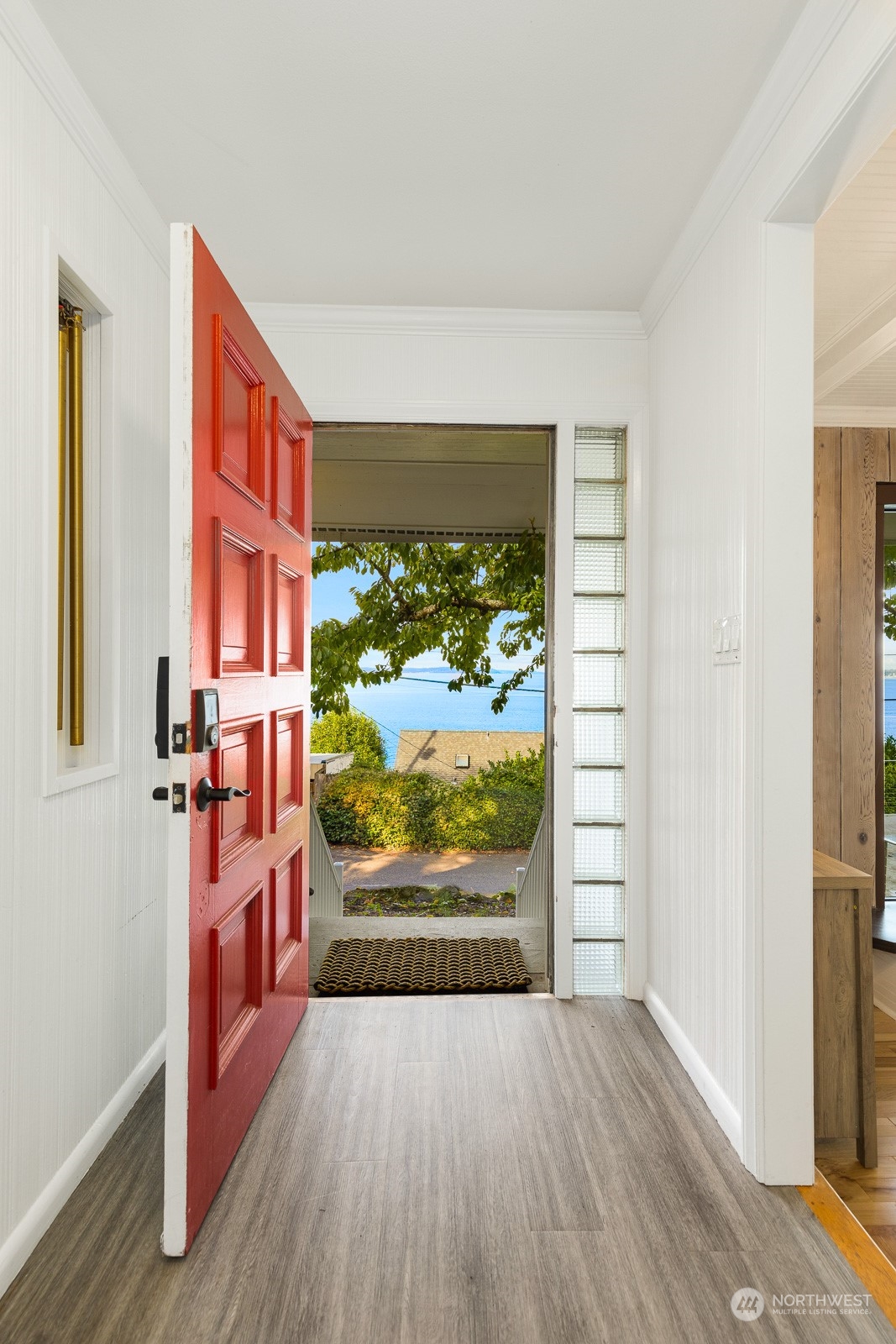 3245 Northwest Esplanade Seattle, WA 98117 - Photo 3 of 31