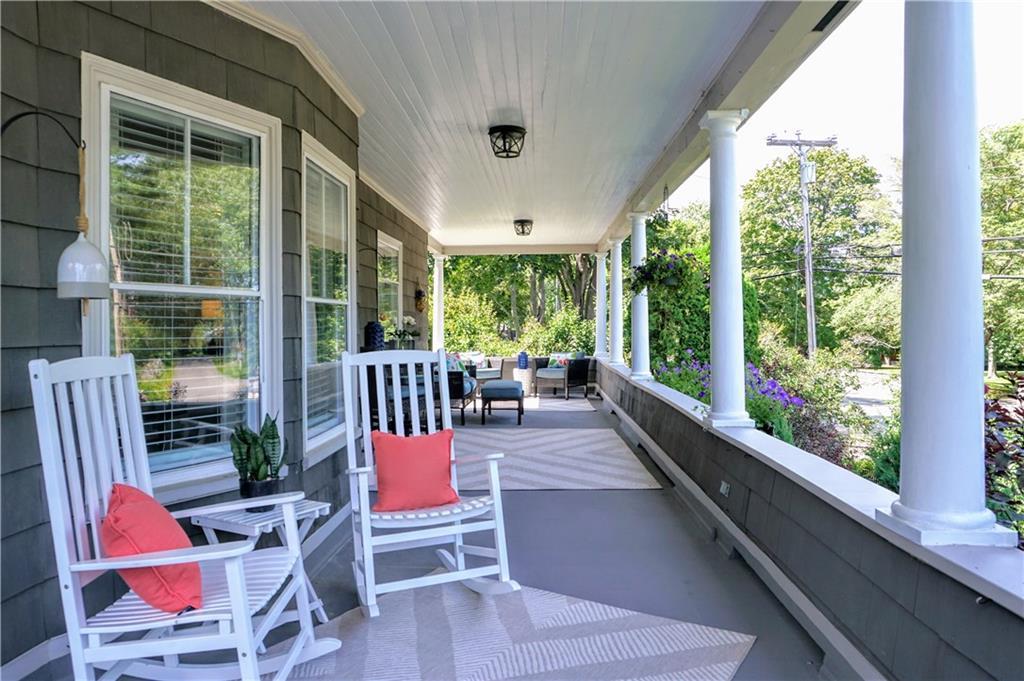 5 Ocean View Road Cape Elizabeth, ME 04107 - Photo 2 of 35 Put your feet up and stay a while,...