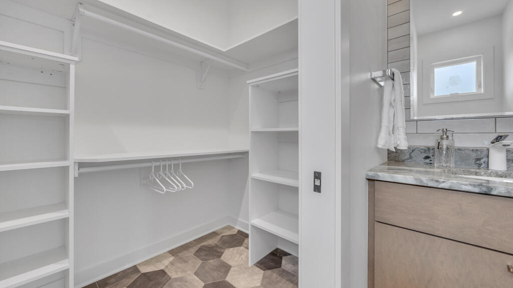 2628 Stahl Road Wilson, WI 53081 - Photo 18 of 37 Primary Closet 1