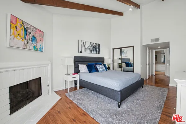 $945,000 | 1250 Amherst Avenue, Unit 302, Los Angeles, CA 90025