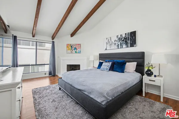 $945,000 | 1250 Amherst Avenue, Unit 302, Los Angeles, CA 90025