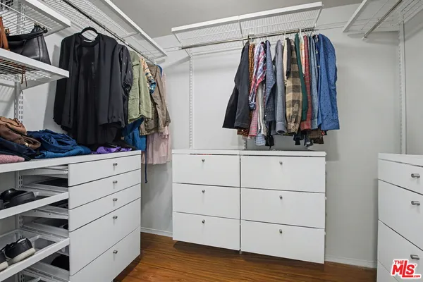 $945,000 | 1250 Amherst Avenue, Unit 302, Los Angeles, CA 90025