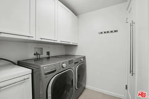 $995,000 | 1250 Amherst Avenue, Unit 302, Los Angeles, CA 90025