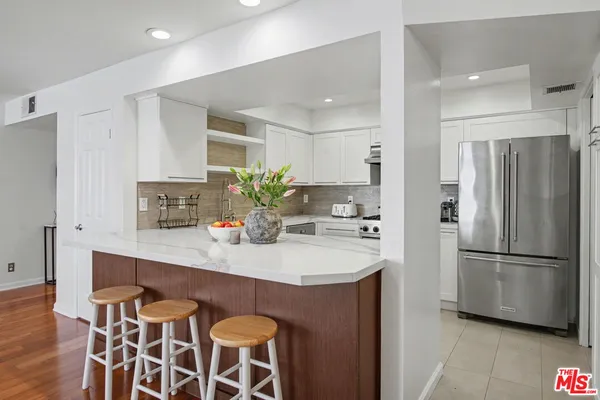 $945,000 | 1250 Amherst Avenue, Unit 302, Los Angeles, CA 90025