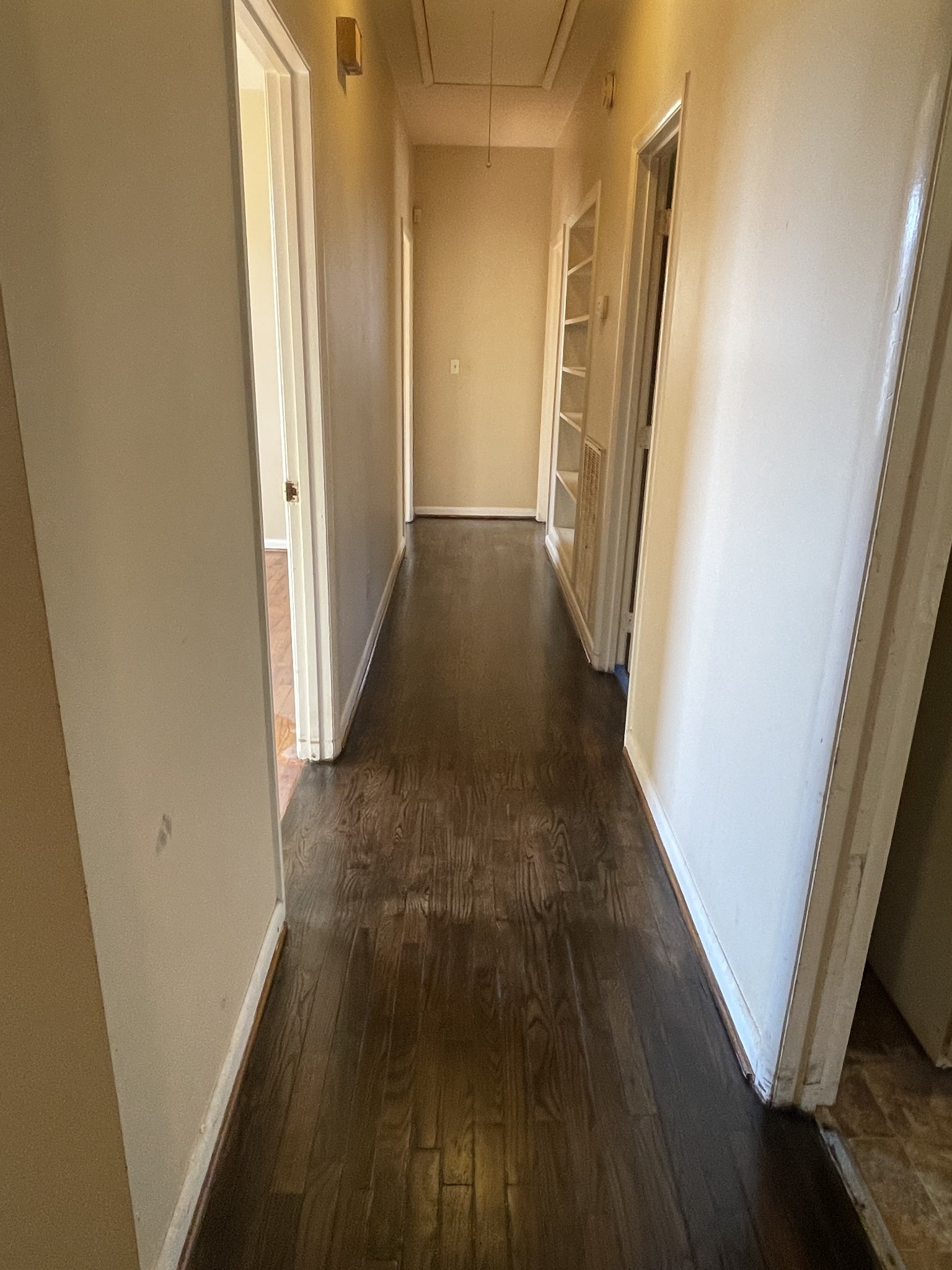550 East Jefferson Street Pulaski, TN 38478 - Photo 10 of 23 a view of a hallway