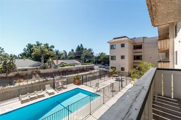 $550,000 | 19029 Nordhoff Street, Unit 205, Northridge, CA 91324