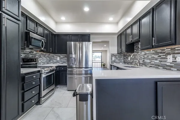 $550,000 | 19029 Nordhoff Street, Unit 205, Northridge, CA 91324
