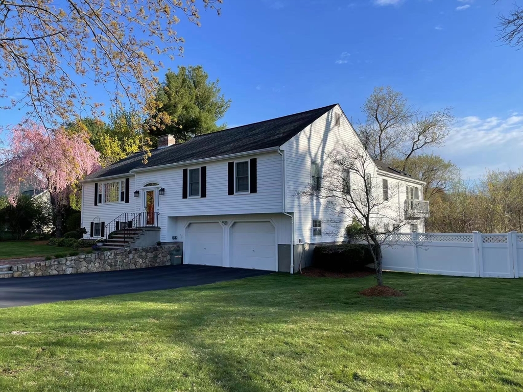 6 Apollo Circle Lexington, MA 02421 - Photo 4 of 38 a view of a house with a yard