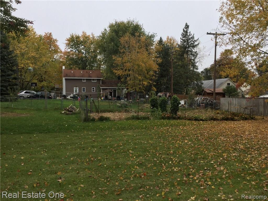 Vacant Vacant Harding Rd Lake Lake Orion, MI 48362 - Photo 2 of 2