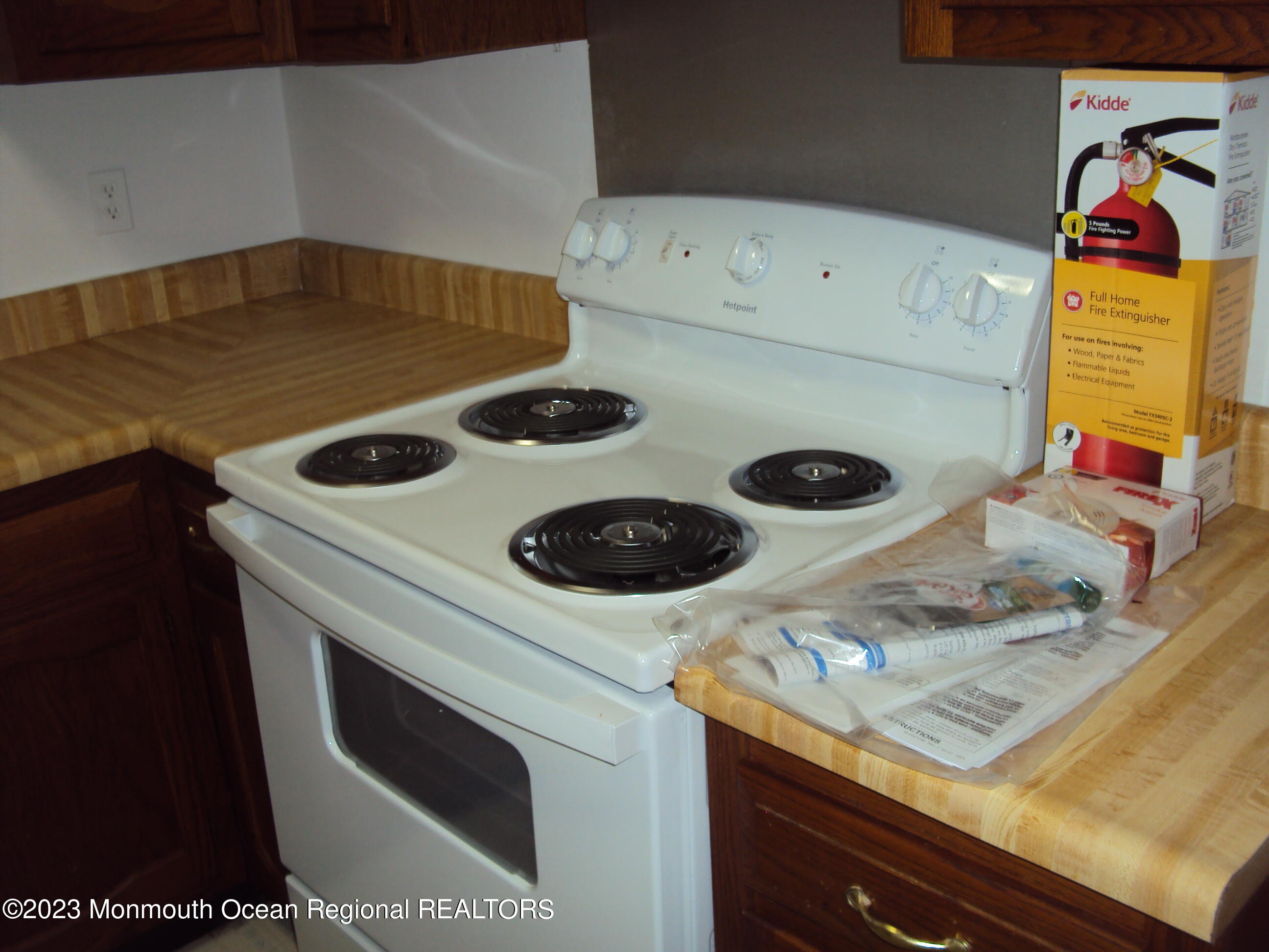 41 A Medford Road Whiting, NJ 08759 - Photo 5 of 16 DSC08281