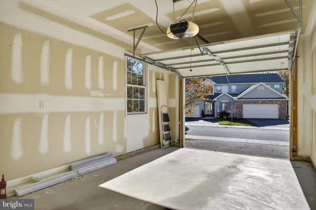 $530,000 | 208 Hoyer Court, Wilmington, DE 19803