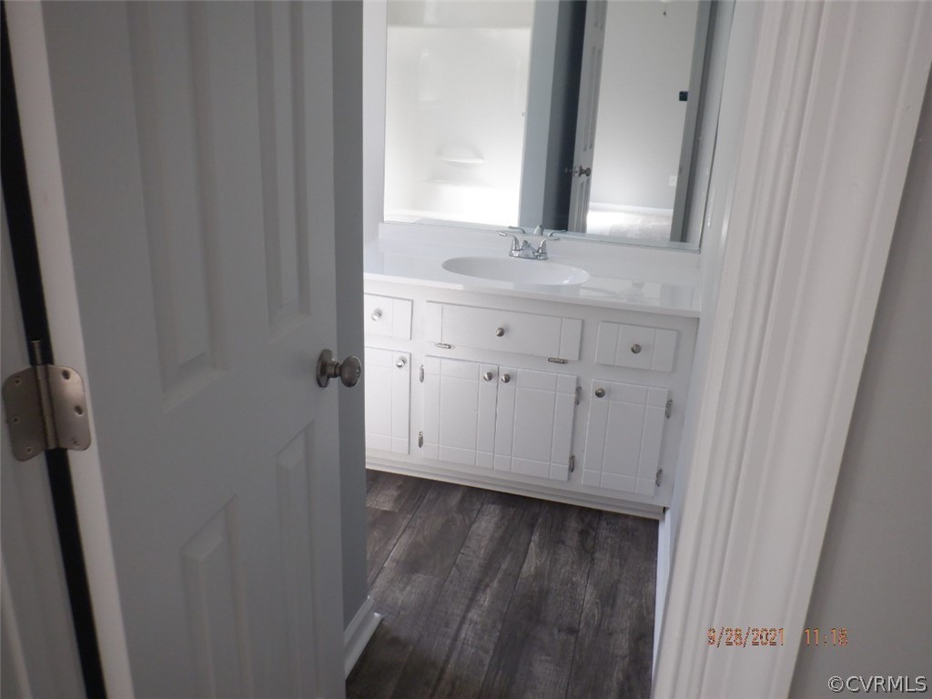 9407 Squirrel Level Road Petersburg, VA 23803 - Photo 6 of 27 Gallery Image 6