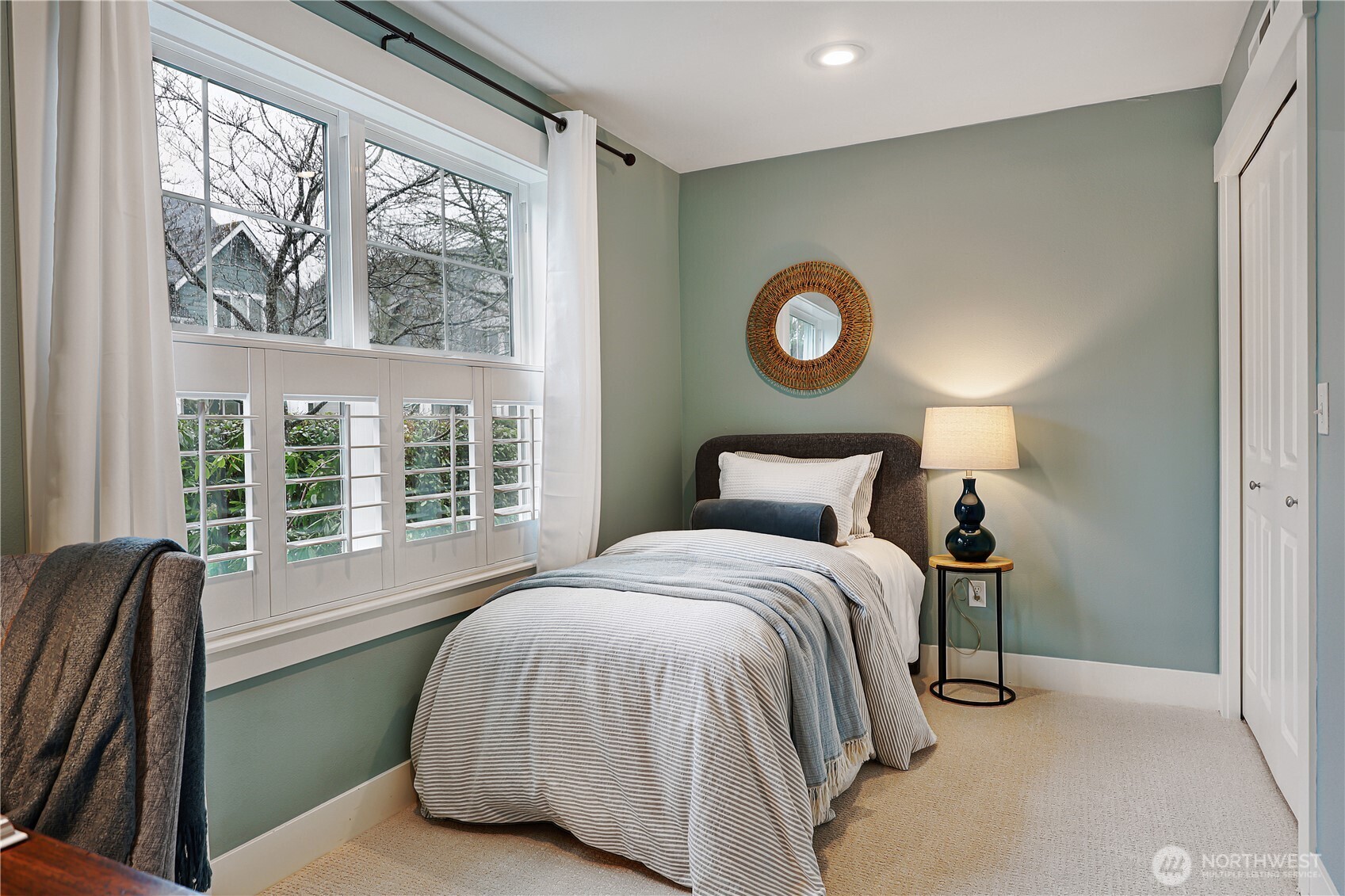 6309 30th Avenue Southwest Seattle, WA 98126 - Photo 5 of 22