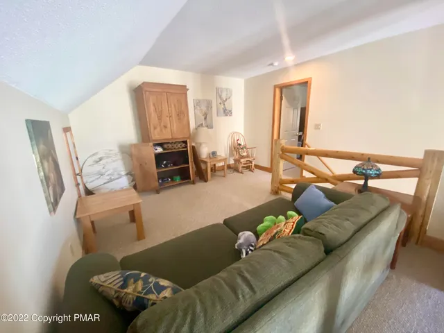 $475,000 | 50 Aspenwall Rd Lake, Lake Harmony, PA 18624