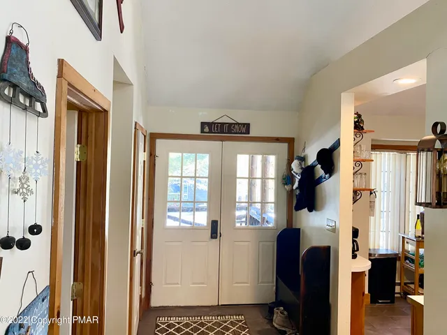 $475,000 | 50 Aspenwall Rd Lake, Lake Harmony, PA 18624