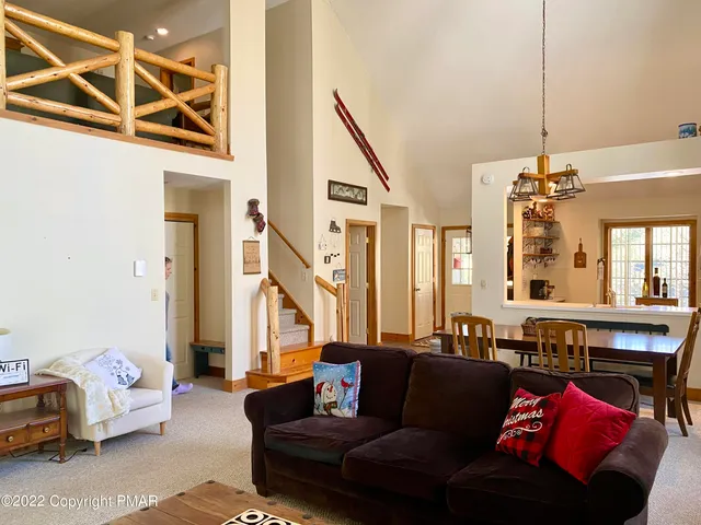 $475,000 | 50 Aspenwall Rd Lake, Lake Harmony, PA 18624