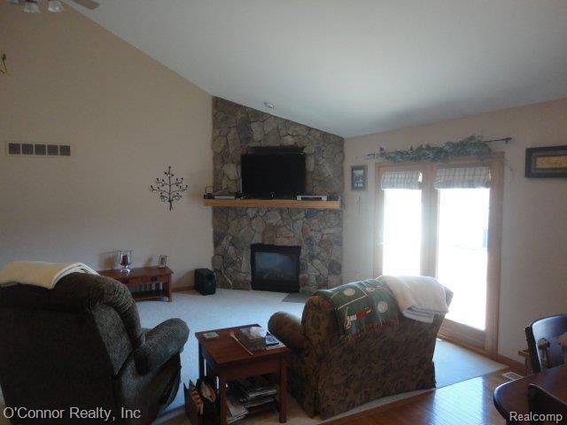 61 Rella Rae Avenue Marysville, MI 48040 - Photo 5 of 17 living room.JPG