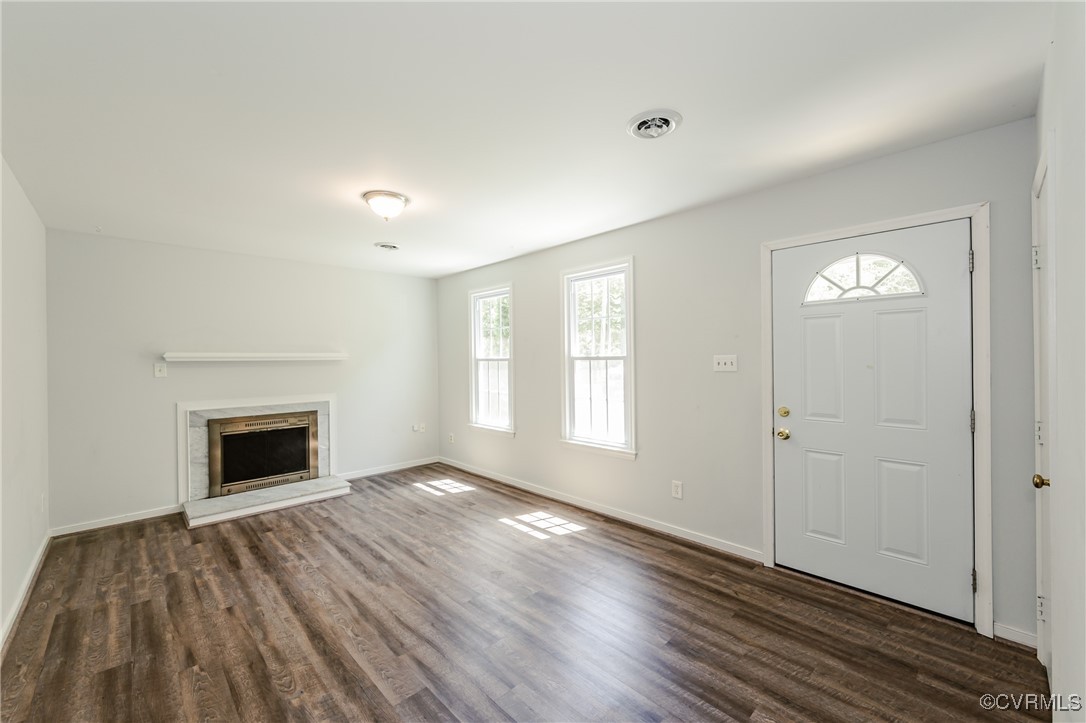 1632 Milo Road Richmond, VA 23225 - Photo 3 of 27 Gallery Image 3