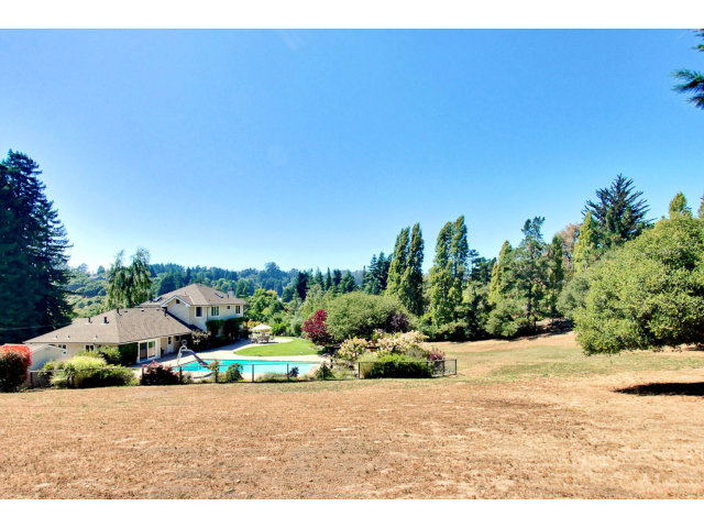 1020 Pleasant Valley Road Aptos, CA 95003 - Photo 4 of 25 a view of an outdoor space and a yard