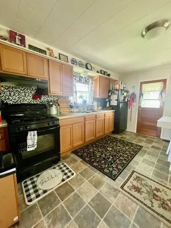 $239,900 | 404 West Court Street, Ludington, MI 49431