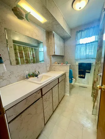 $239,900 | 404 West Court Street, Ludington, MI 49431