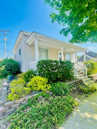 $239,900 | 404 West Court Street, Ludington, MI 49431