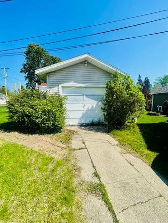 $239,900 | 404 West Court Street, Ludington, MI 49431