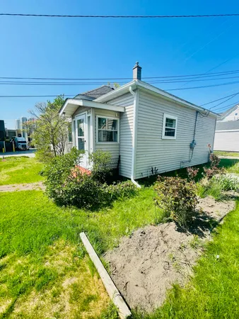 $239,900 | 404 West Court Street, Ludington, MI 49431