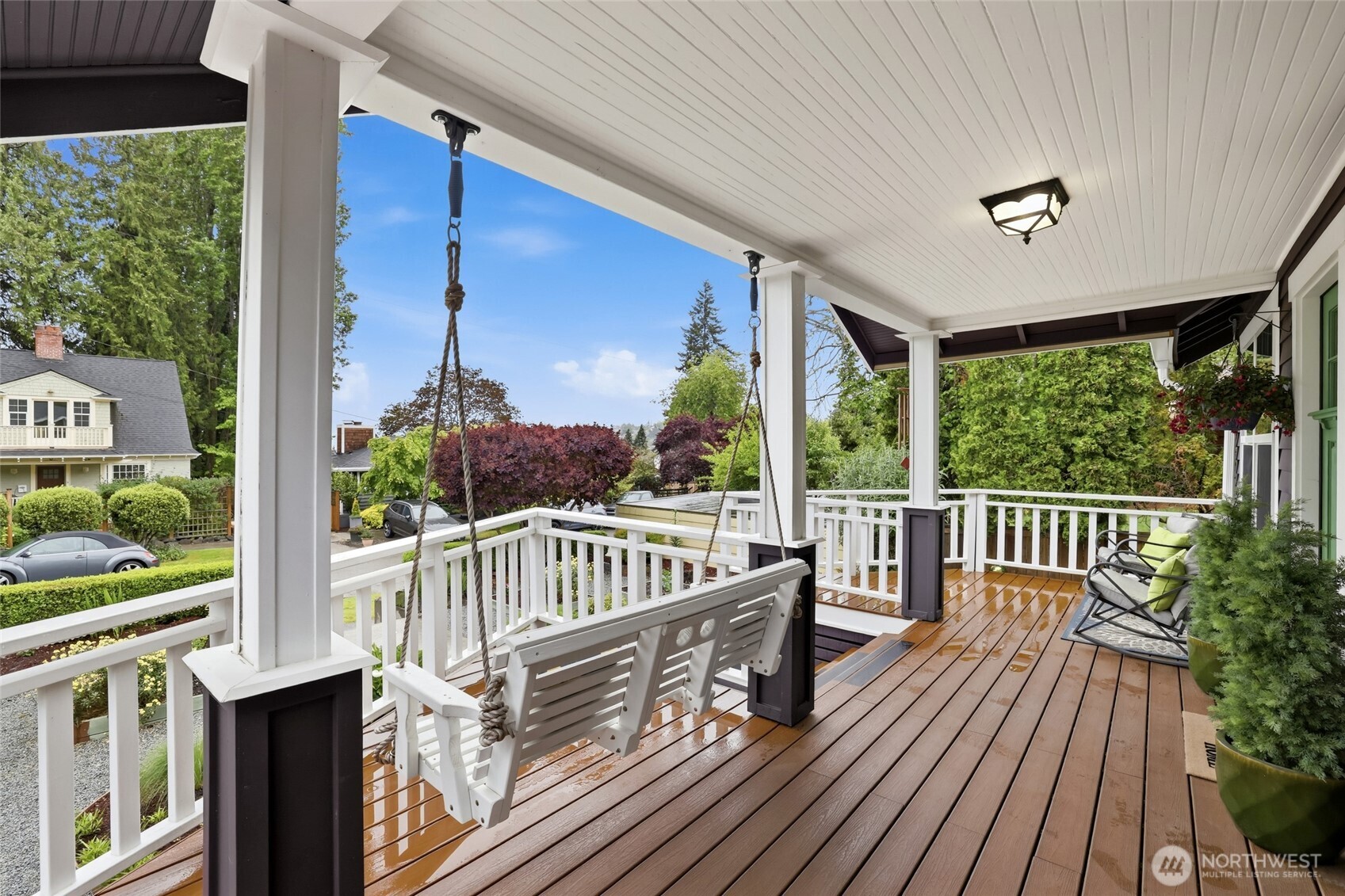 5250 45th Avenue Southwest Seattle, WA 98136 - Photo 2 of 38 Gallery Image 2