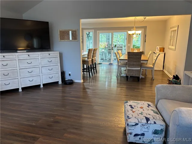 $397,500 | 368 Westwood Drive, Camdenton, MO 65020