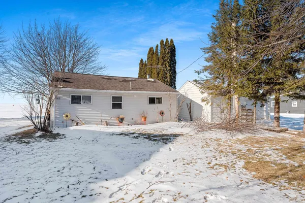 $449,000 | 165 Sun N Surf Drive, Luxemburg, WI 54217