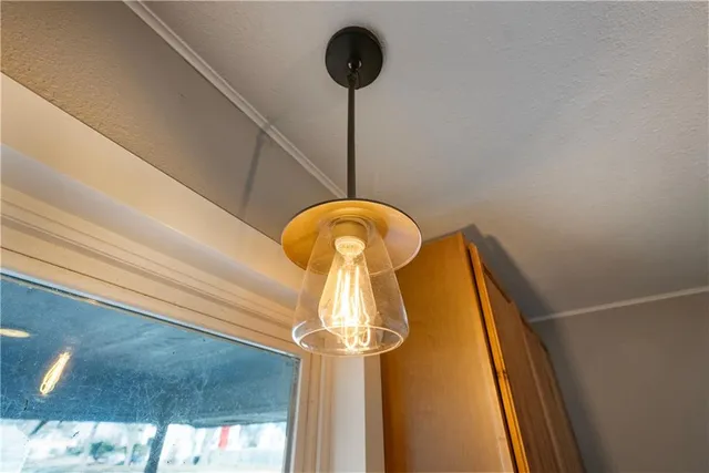 $169,900 | 611 East 5th Avenue, Caney, KS 67333