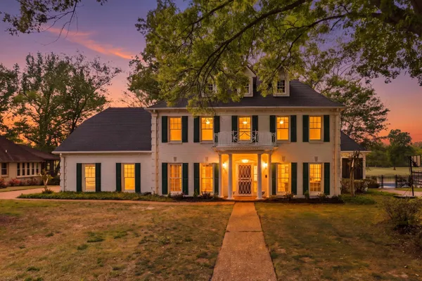 $549,900 | 2783 West Levee Oaks, Collierville, TN 38017