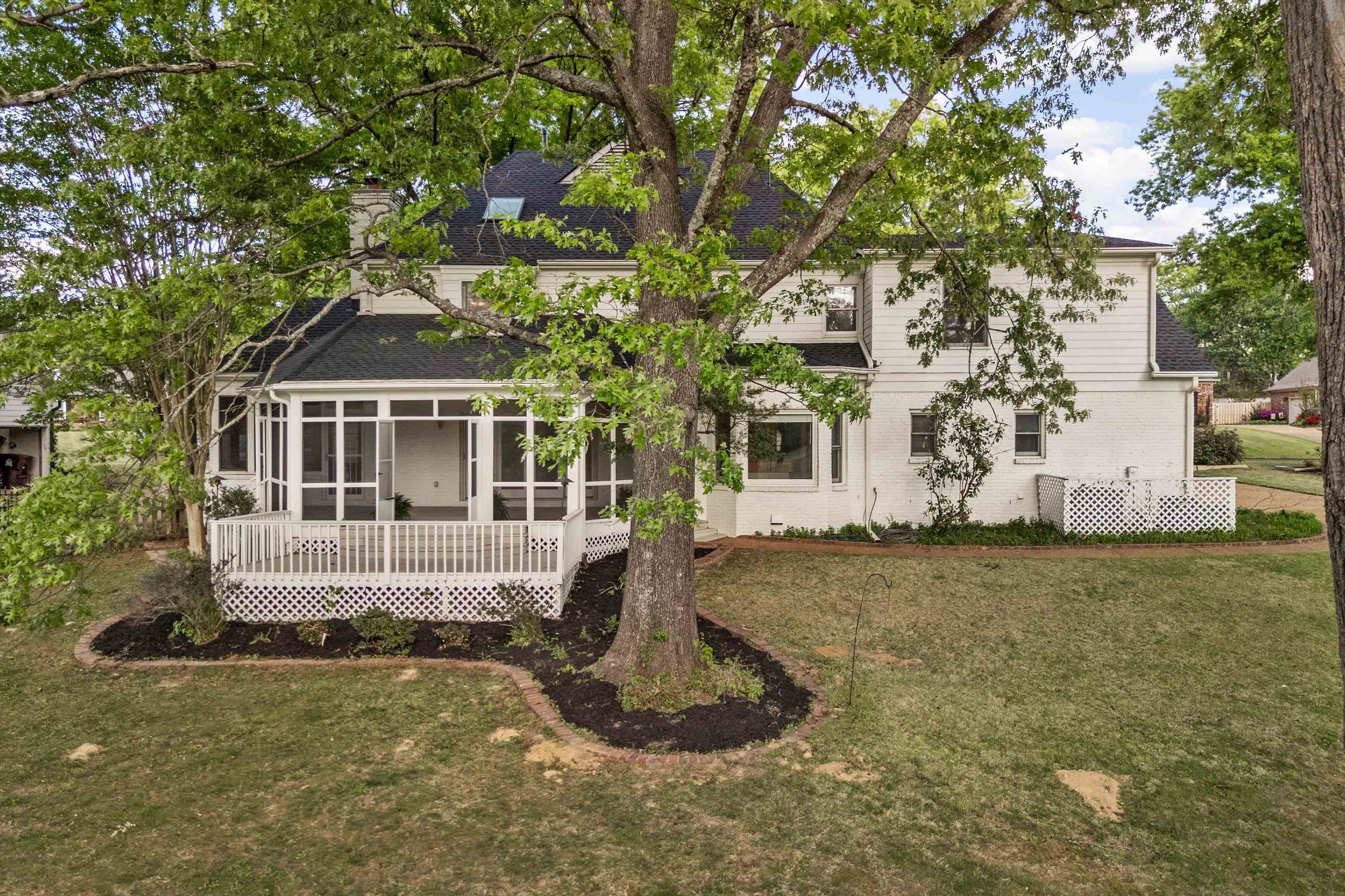 2783 West Levee Oaks Collierville, TN 38017 - Photo 35 of 40 a front view of a house with a yard