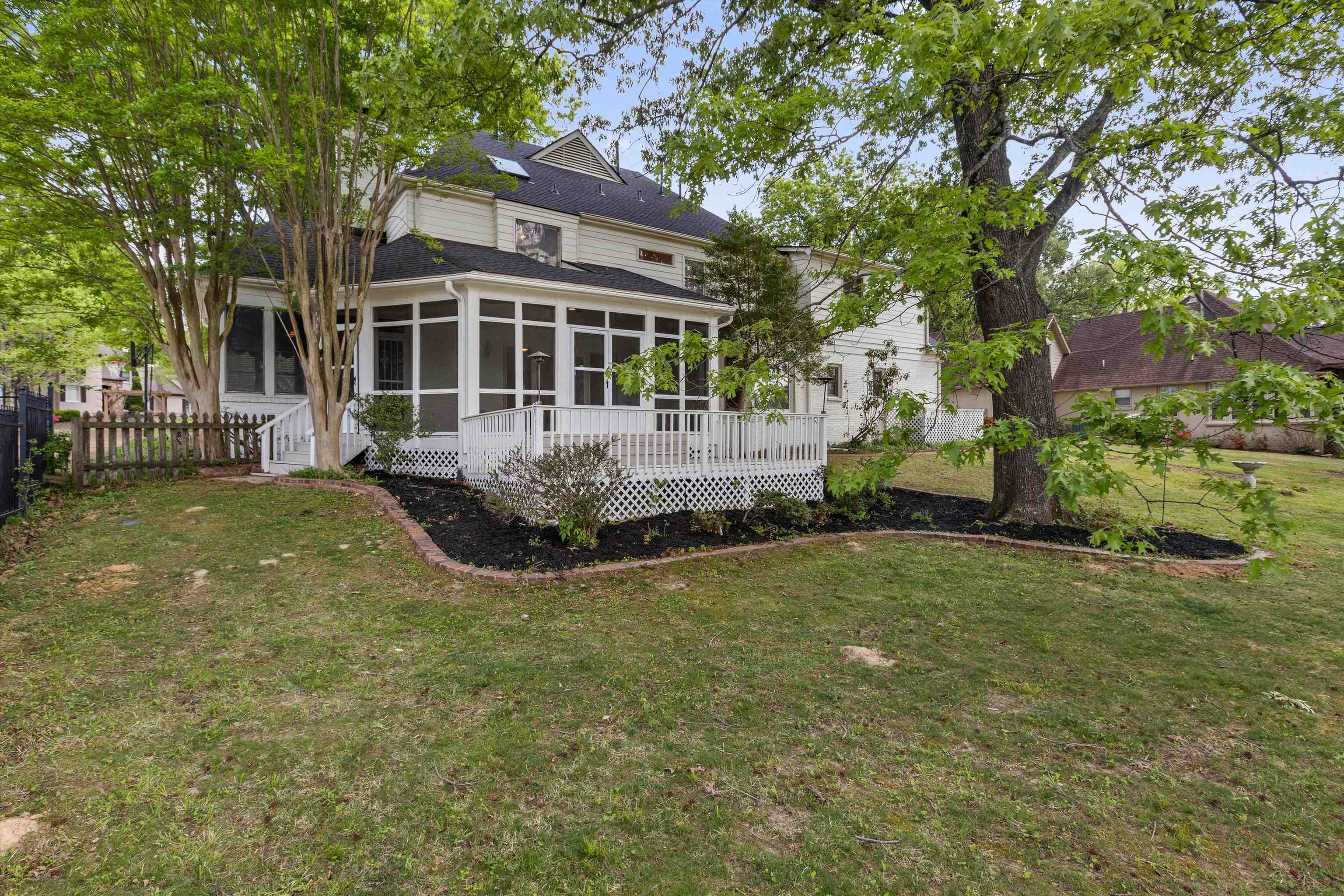 2783 West Levee Oaks Collierville, TN 38017 - Photo 7 of 40 a front view of a house with a yard