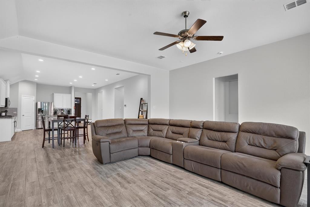 1233 Collett Sublett Road Kennedale, TX 76060 - Photo 11 of 34