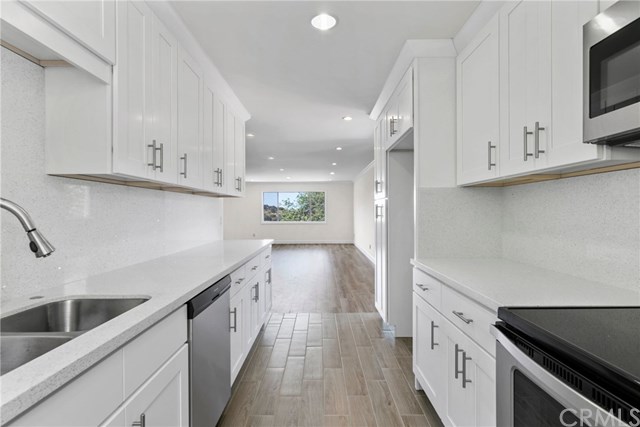 1935 Alpha Road, Unit 328 Glendale, CA 91208 - Photo 2 of 27